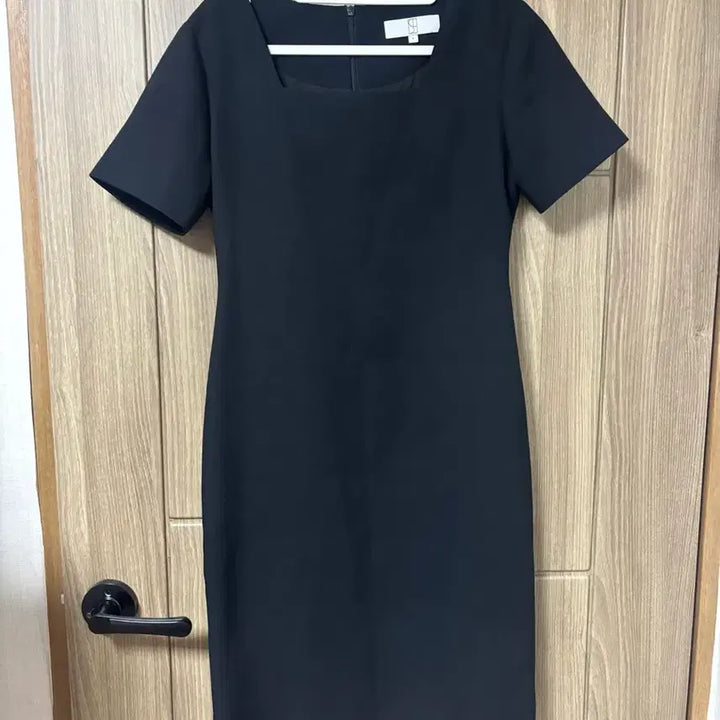 [BUNJANG] SIde Lily Square Neck Dress / 시에 릴리 스퀘어넥 드레스 원피스