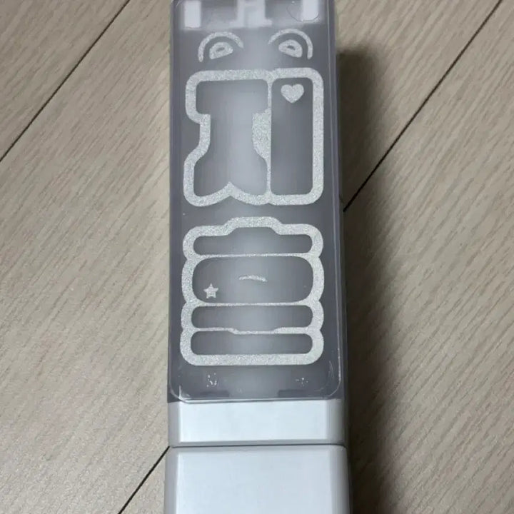 [BUNJANG] TWS Official Lightstick Jihoon Version / 투어스 응원봉 판매