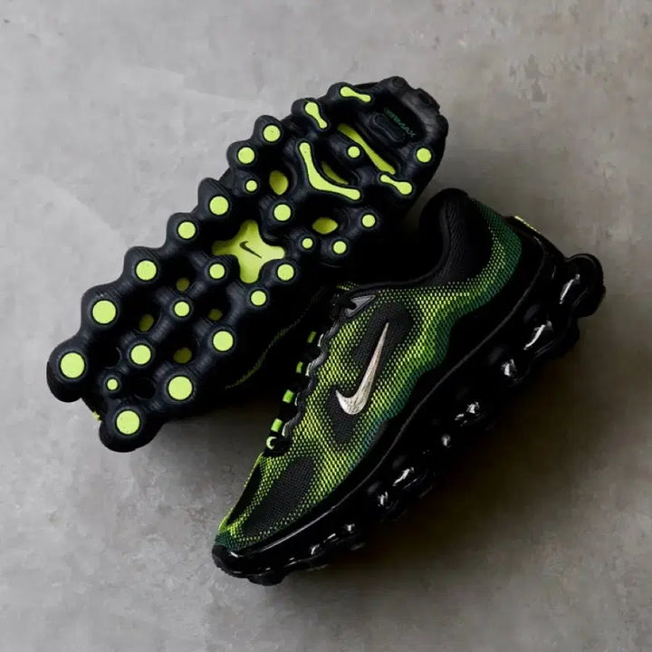 [BUNJANG] Nike Air Liquid Max Radiant Green / (285)나이키 에어 리퀴드 맥스 라디언트 그린 앤 그린 애플