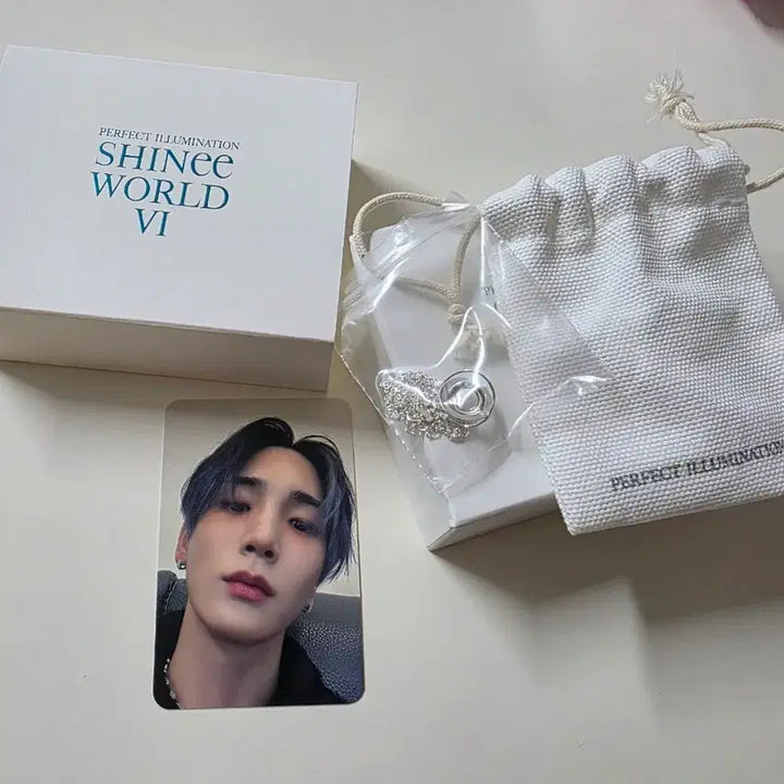 [BUNJANG] SHINee SHINee World VI Necklace + Key Photocard / 샤이니 Shinee World VI 목걸이 + 키 포토카드