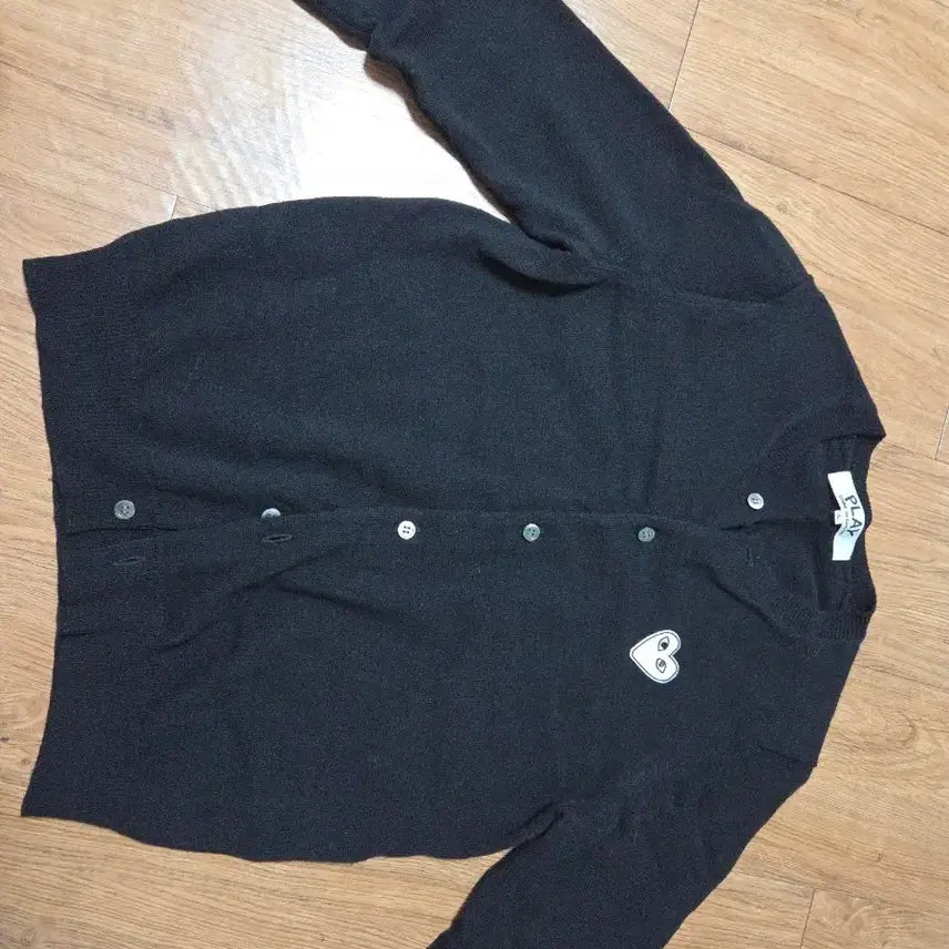 [BUNJANG] Comme des Garçons Black Heart Cardigan / 꼼데가르송 블랙 하트 가디건 팝니다