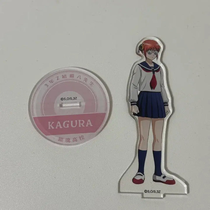 [BUNJANG] Gintama 3-nen Z-gumi Ginpachi-sensei Acrylic Stand (Kagura) / 은혼 삼젯 3학년 Z반 긴파치 선생 아크릴 스탠드 (카구라)