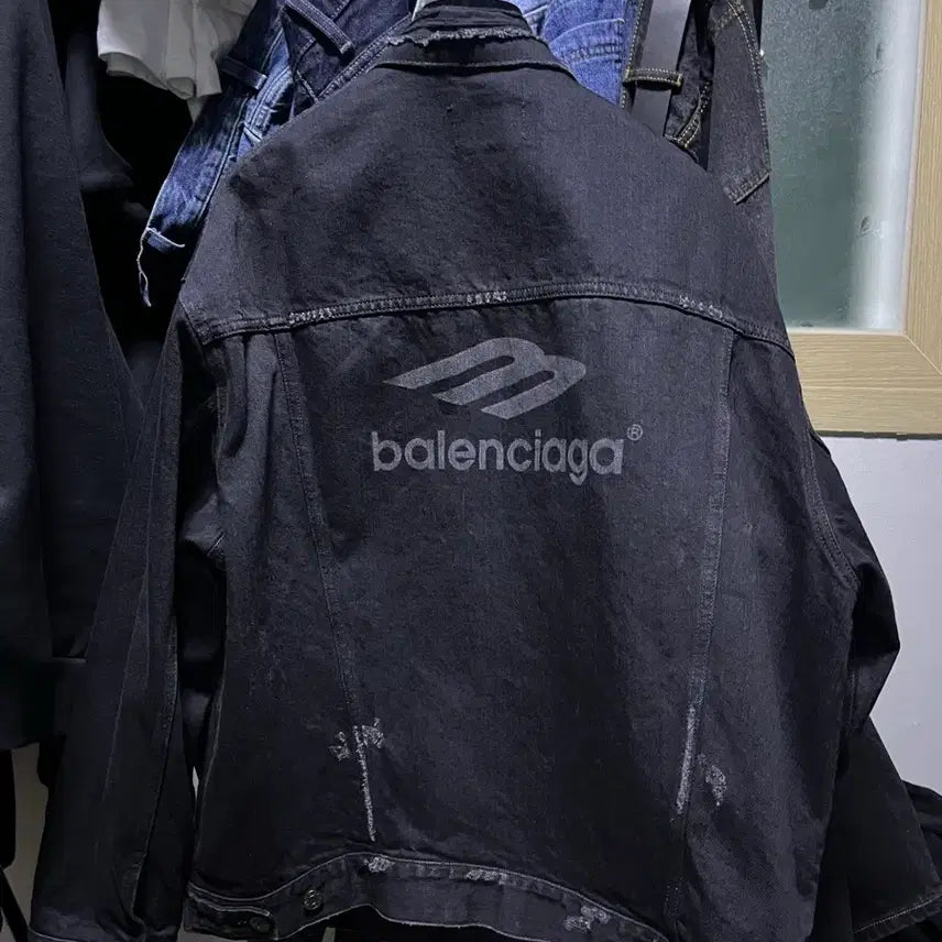 [BUNJANG] Balenciaga Black Denim Jacket (Unisex Fit) XS / 발렌시아가 블랙 데님 자켓 (유니핏) xs