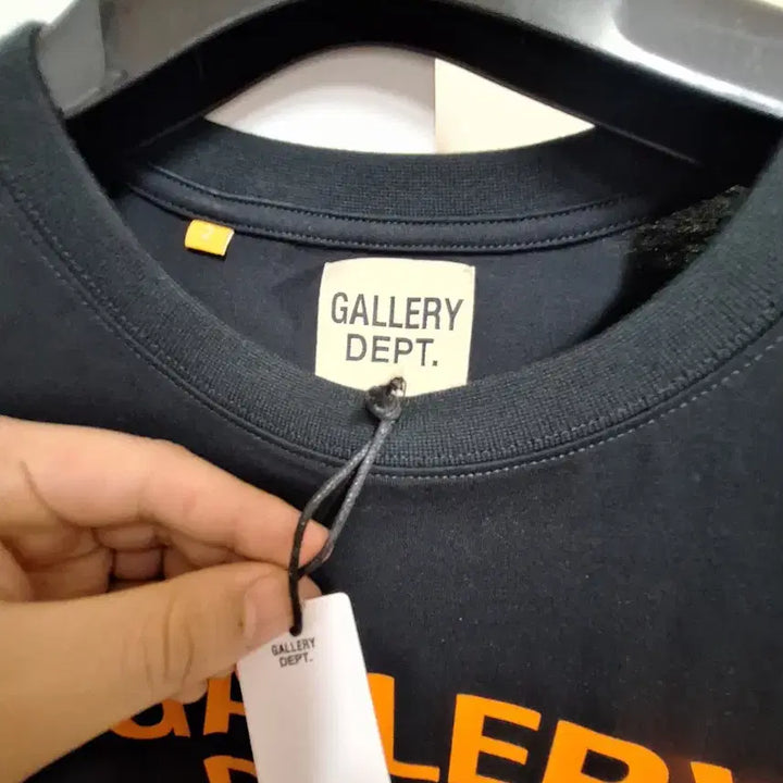[BUNJANG] Gallery Dept Black Logo T-Shirt Size 2 / 갤러리뎁트 검정색 로고 반팔 티셔츠 2사이즈 새상품