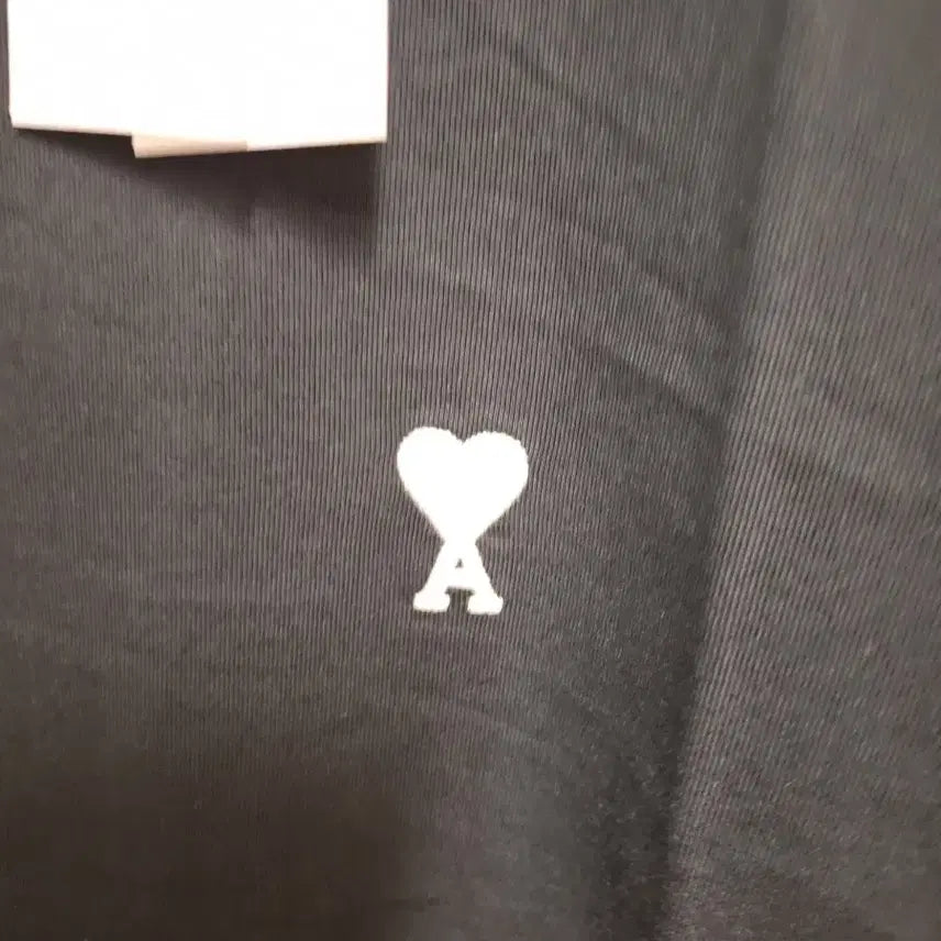 [BUNJANG] AMI Monogram Heart Logo Black T-Shirt XL / 아미 모노 하트 로고 블랙 티셔츠 XL 새상품