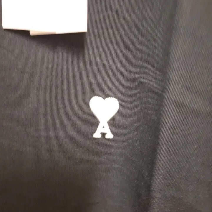 [BUNJANG] AMI Monogram Heart Logo Black T-Shirt XL / 아미 모노 하트 로고 블랙 티셔츠 XL 새상품