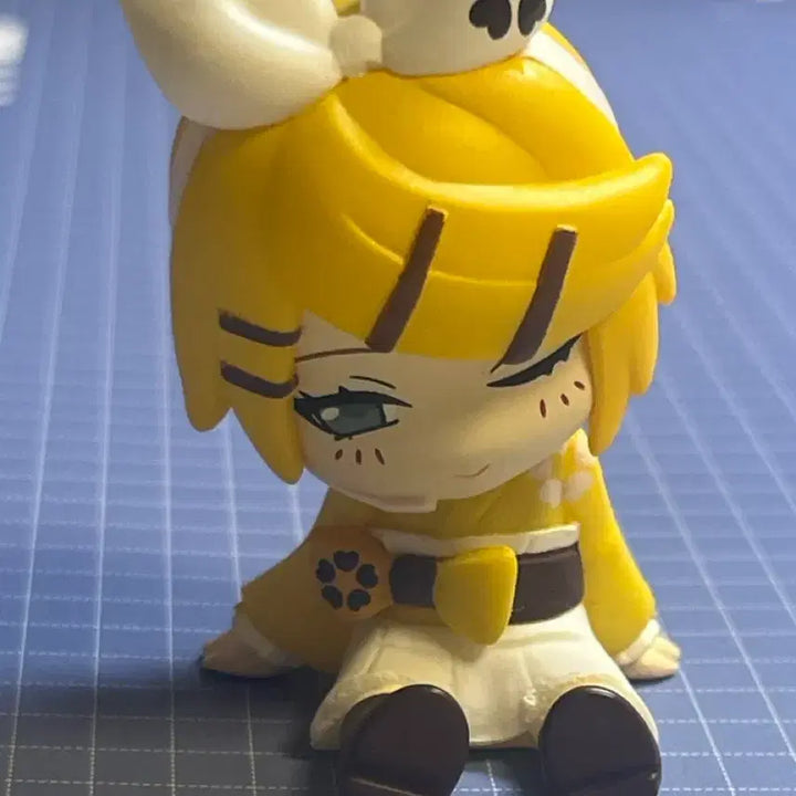 [BUNJANG] Kakaomine Rin Kuboku Onemutan Figure / 카카미네 린 꾸벅 오네무탄 피규어