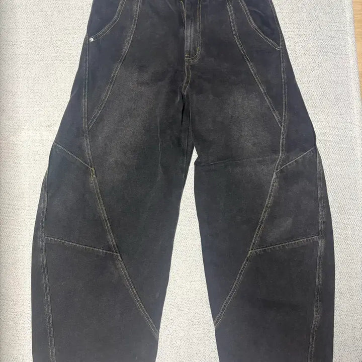 [BUNJANG] JOOANGHOMME Twist Denim Pants (Washed Grey) / 주앙옴므 트위스트 데님팬츠 (워시드 그레이)