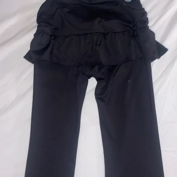 [BUNJANG] 3Times Elfin Skirt-Pants with Pop-up Commemorative Pin / 쓰리타임즈 Elfin skirt-pant (팝업 기념 뱃지도 드랴요)