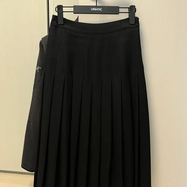 [BUNJANG] Urbanic30 Knife Pleated Skirt / Urbanic30 knife pleated skirt 얼바닉 나이프 플리