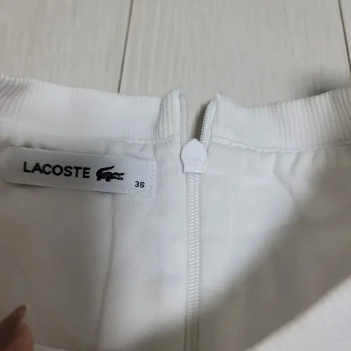 [BUNJANG] Lacoste White Three-Quarter Sleeve Dress / 라코스테 화이트 칠부 소매 원피스