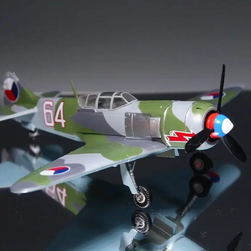 [SOLD OUT] 1/72 체코공군 LA-7 전투기모형
