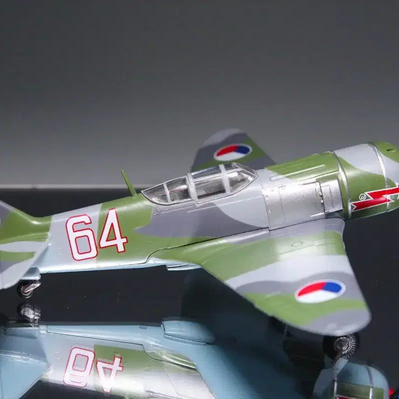 [SOLD OUT] 1/72 체코공군 LA-7 전투기모형