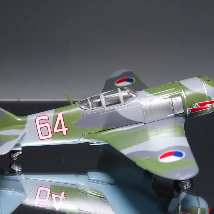 [SOLD OUT] 1/72 체코공군 LA-7 전투기모형