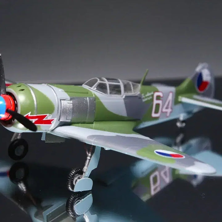 [SOLD OUT] 1/72 체코공군 LA-7 전투기모형