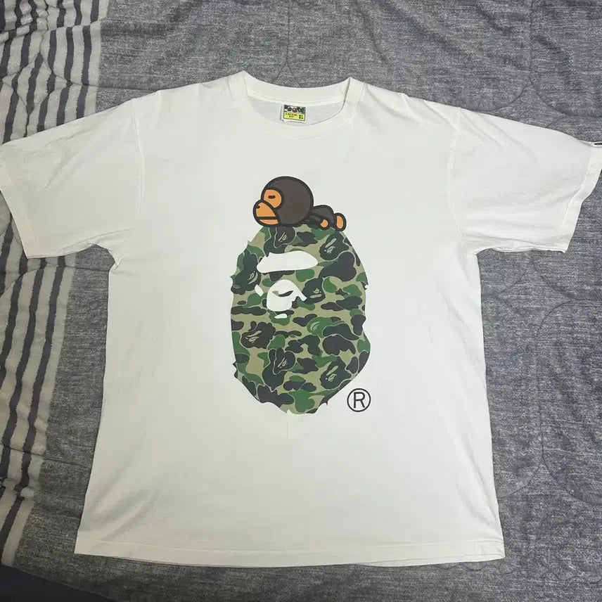 [BUNJANG] A Bathing Ape BAPE Camo Logo T-Shirt White XL / A Bathing Ape BAPE 카모 티셔츠 화이트