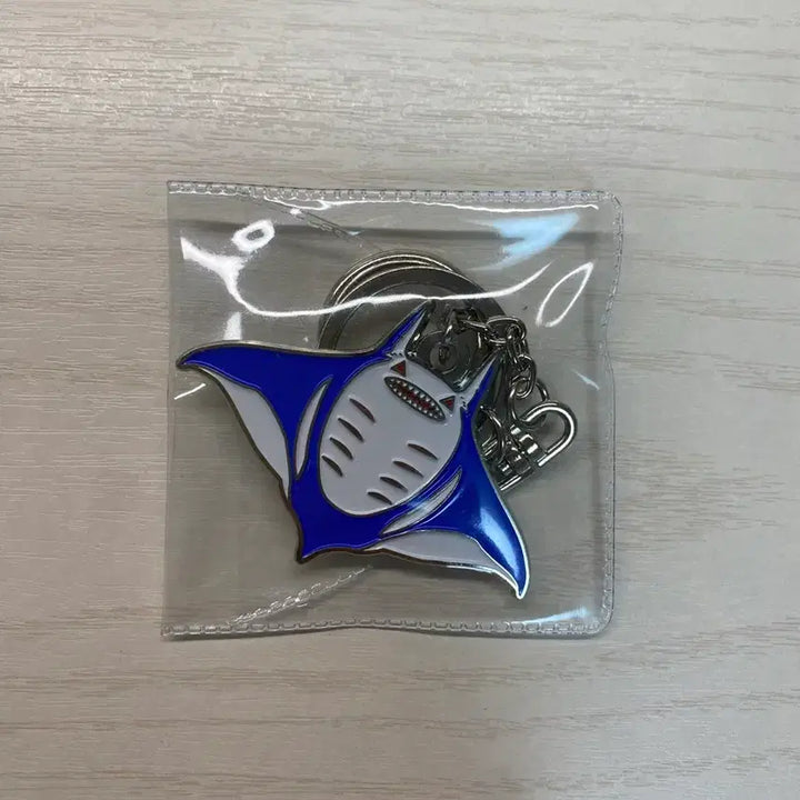 [BUNJANG] Lee Byung Jae VINXEN PadoCon 5 Manta Stingray Keyring / 이병재 빈첸 파도콘5 만타 가오리 키링