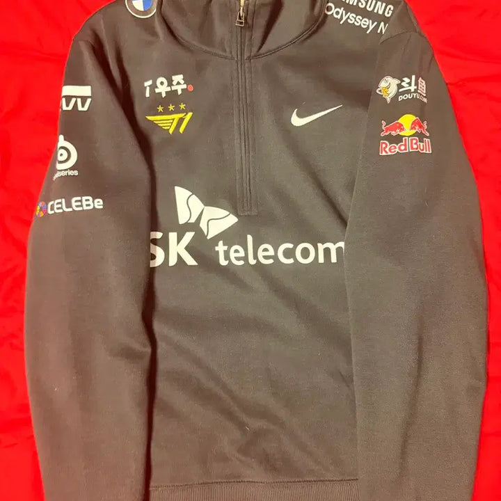 [BUNJANG] T1 2022 Worlds Gumayusi Hooded Zip-Up L / T1 2022월즈 구마유시 후드집업  L