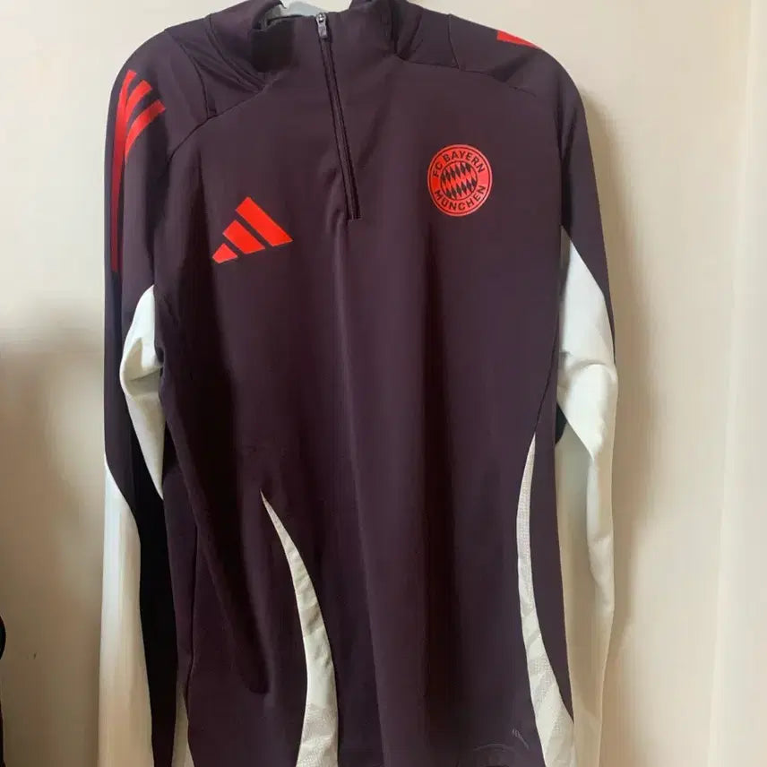 [BUNJANG] FC Bayern Munich 24/25 Training Suit Set / 바이에른 뮌헨 24/25 트레이닝복 세트