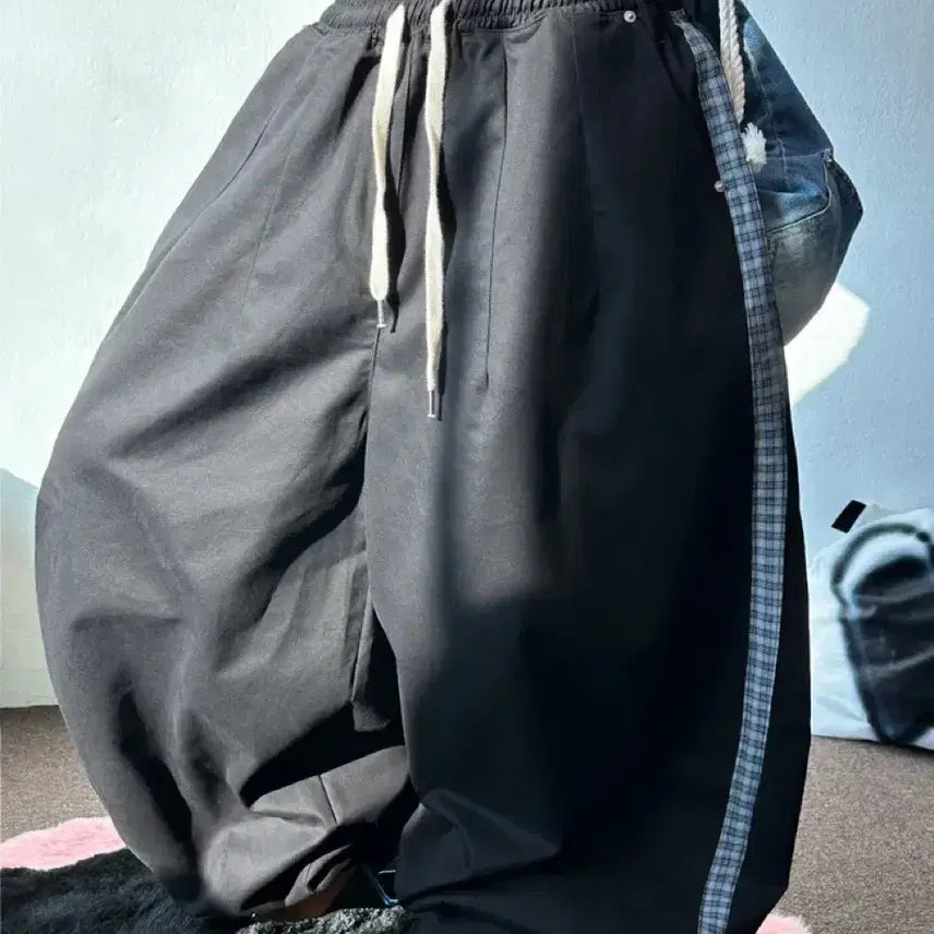 [BUNJANG] Side Check Balloon Cotton Wide Pants / 사이드 체크 벌룬 코튼 와이드 팬츠 유니섹스 바지 블랙