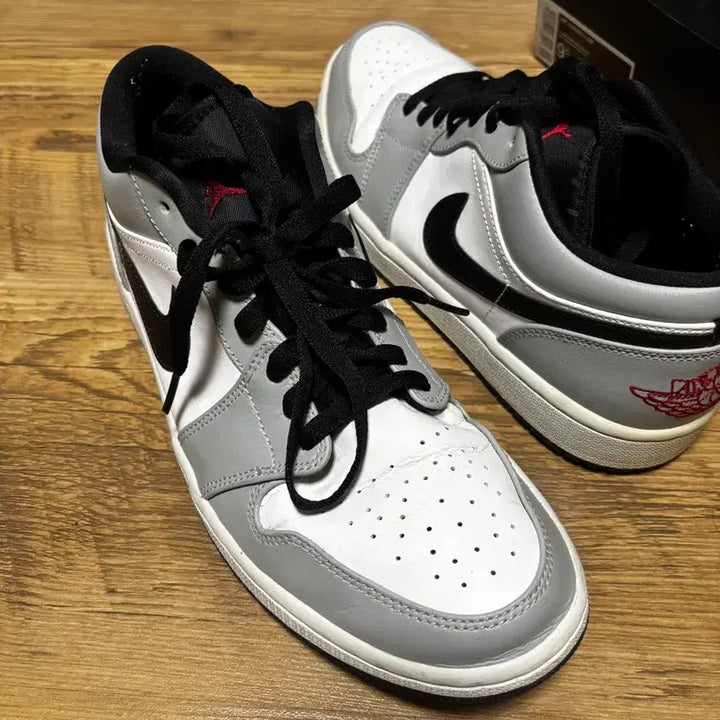 [BUNJANG] Nike Jordan 1 Low Light Smoke Grey (275mm) / 나이키 조던1 로우 라이트스모크그레이 275