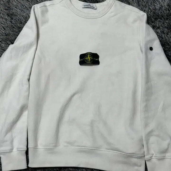 [BUNJANG] Stone Island White Sweatshirt / 스톤아일랜드 화이트 맨투맨