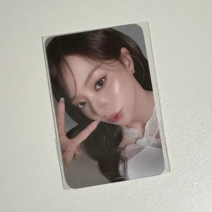 [BUNJANG] fromis_9 Na-gyung Dr.G Photocard / 프로미스나인 이나경 닥터지 포카 포토카드 Dr.G