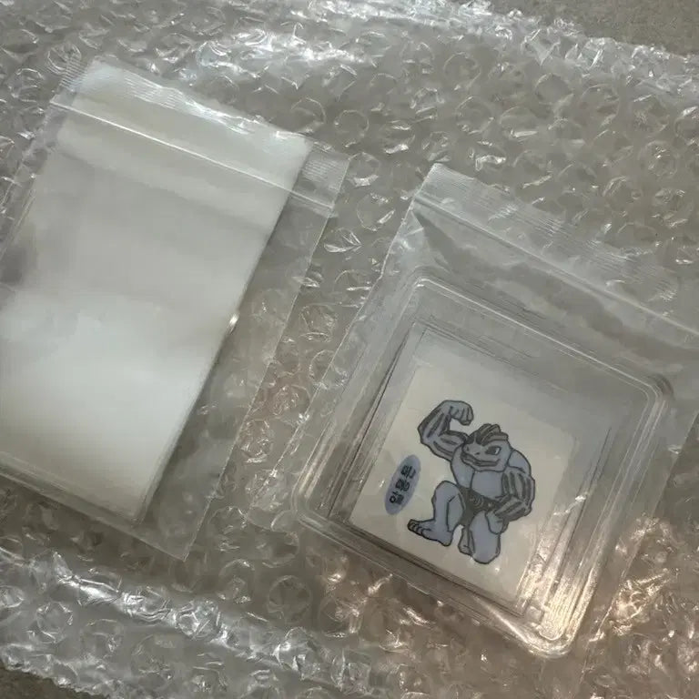 [BUNJANG] Pokemon Old Version Error Set Tangela, Hitmonlee, Hitmonchan Stickers / [포켓몬 구버전] (안뗀) 찐덩쿠리&amp;회통몬&amp;근육몬오류 set 띠부씰