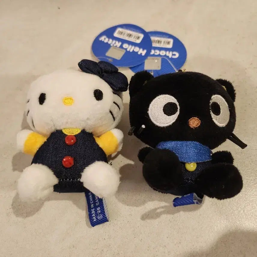 [BUNJANG] Sanrio Hello Kitty &amp; Chocola Cat Denim Keyring / 산리오 데님 헬로키티 키티 초코캣 키링