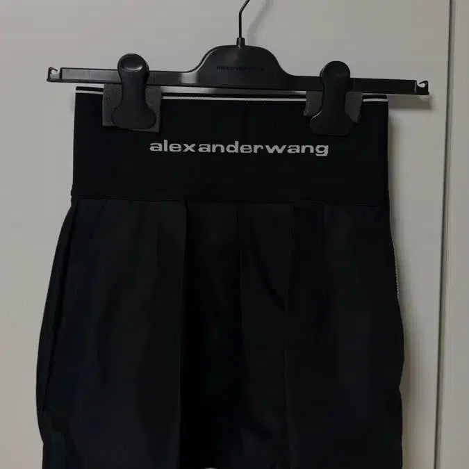 [BUNJANG] Alexander Wang Logo Banding Safari Shorts Black Size 0 / 새상품) 알렉산더왕 로고 밴딩 사파리 쇼츠 블랙 0