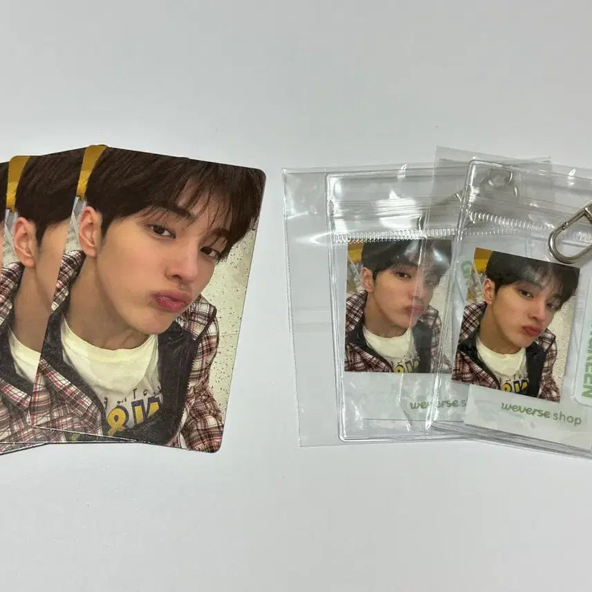 [BUNJANG] ONEUS KORTIZ Lucky Draw Gunhee Photocard &amp; Keychain Set / 코르티스 위버스 특전 건호 포카 판매합니다