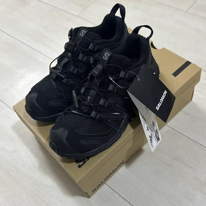 [BUNJANG] Salomon XA Pro 3D Black Magnet (225mm) Running Shoes / 살로몬 XA 프로 3D 블랙 225 새상품