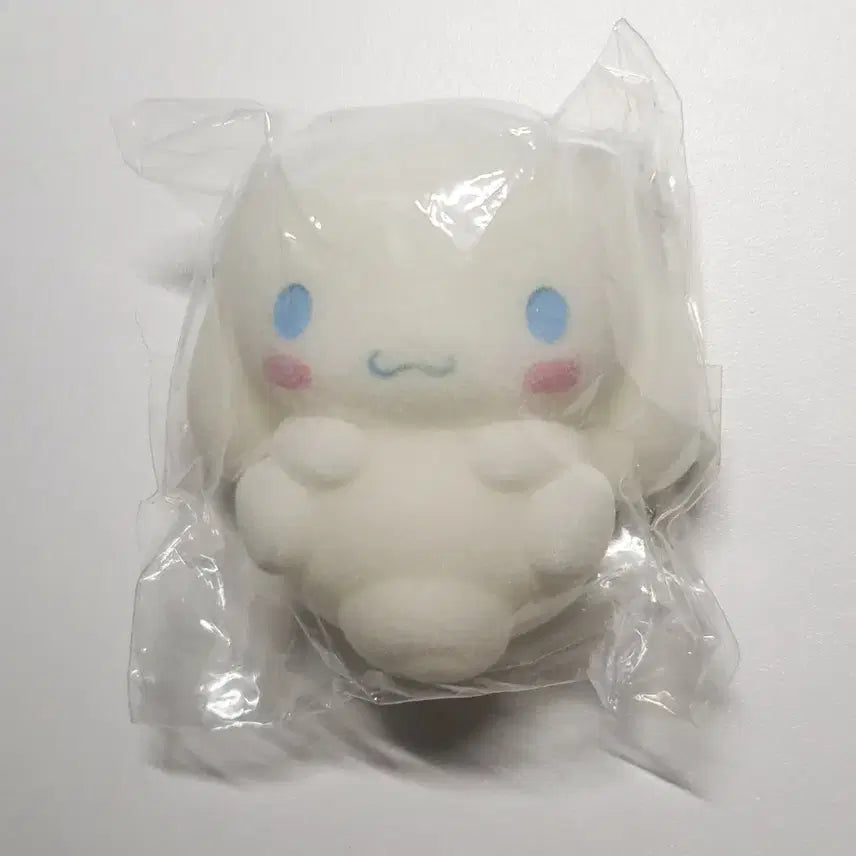 [BUNJANG] Sanrio Cinnamoroll Fluffy Squishy Figurine / 산리오 시나모롤 말랑이 스퀴시 플로키 피규어