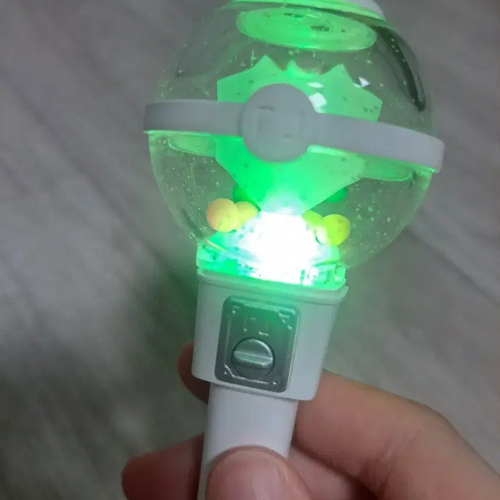 [BUNJANG] Park Ji Hoon Fanlight Keyring / [현물]박지훈 뽑봉 키링 판매
