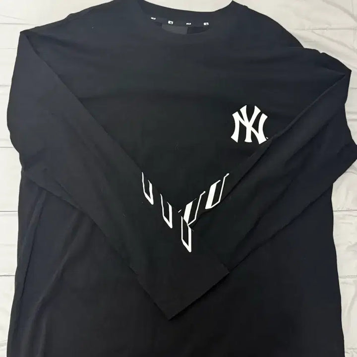 [BUNJANG] MLB New York Yankees Long Sleeve T-Shirt XL / MLB 뉴욕 양키스 롱스리브