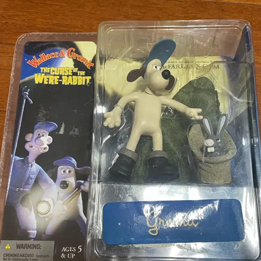 [BUNJANG] Wallace &amp; Gromit Gromit Action Figure (Sealed) / 월레스와 그로밋 그로밋 액션 피규어 미개봉