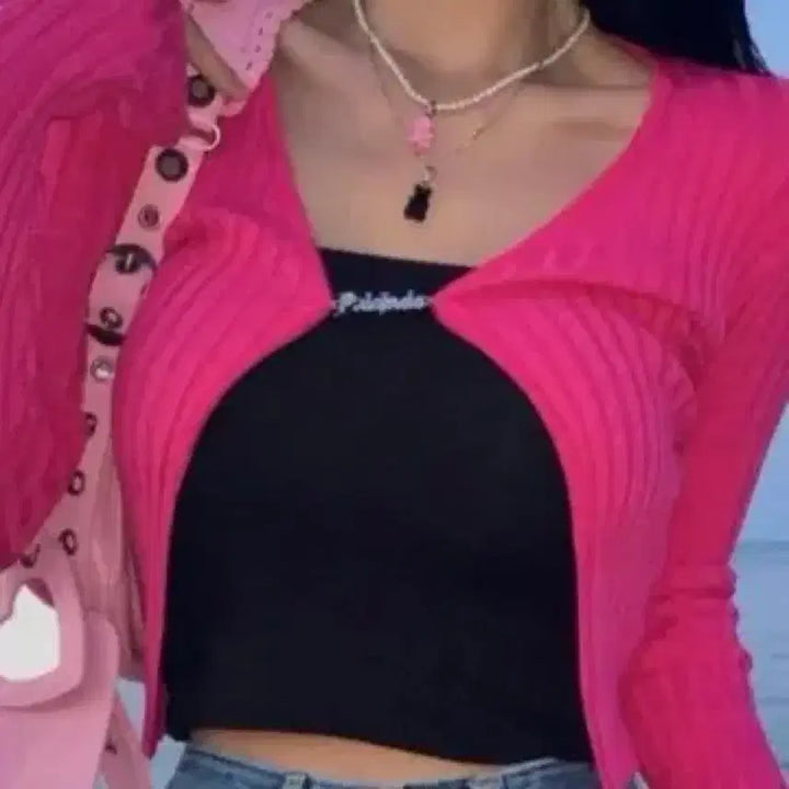 [BUNJANG] Pale Jade Logo Pendant Cardigan Hot Pink / 페일제이드 로고 펜던트 가디건 핫핑크