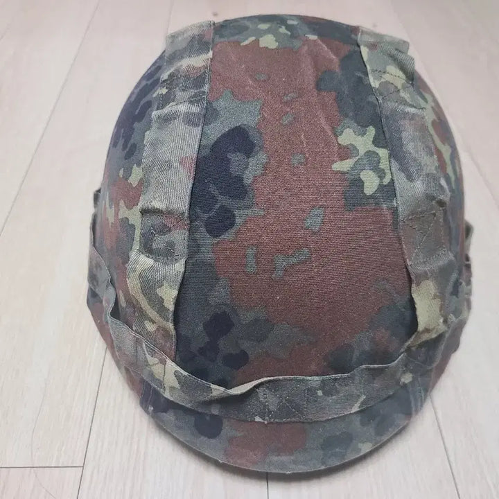 [BUNJANG] German Federal Army B826 Ballistic Helmet (Size 55-57) / 독일연방군 B826 헬멧