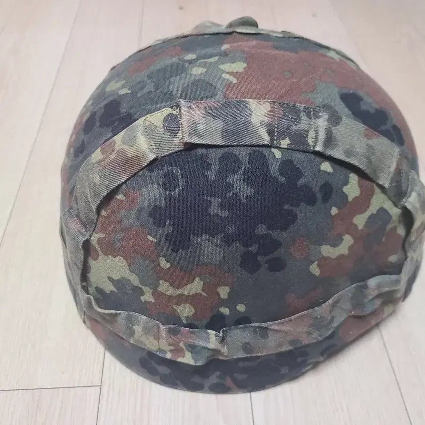[BUNJANG] German Federal Army B826 Ballistic Helmet (Size 55-57) / 독일연방군 B826 헬멧
