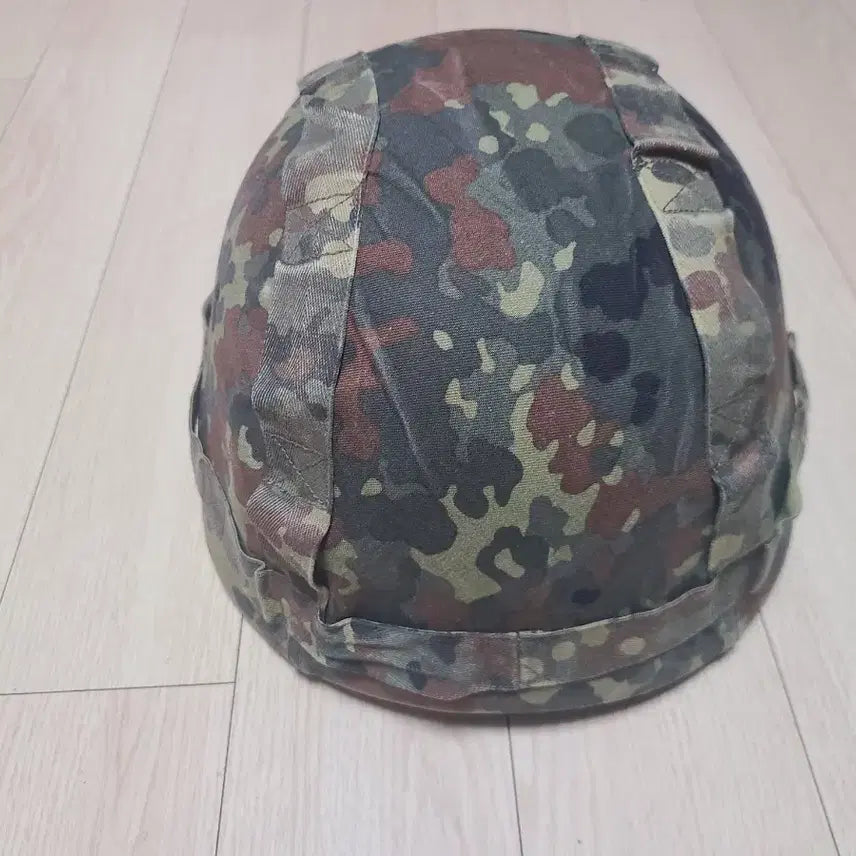 [BUNJANG] German Federal Army B826 Ballistic Helmet (Size 55-57) / 독일연방군 B826 헬멧