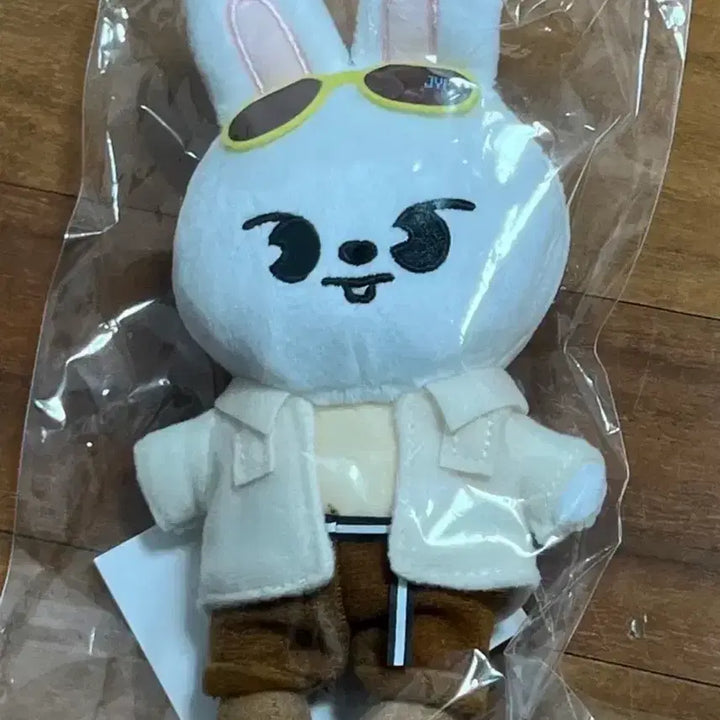 [BUNJANG] Stray Kids Dome Tour Ribbit Keychain Doll Lino / 스키주 돔투어 리빗 백참 인형 양도 스키즈재팬리노