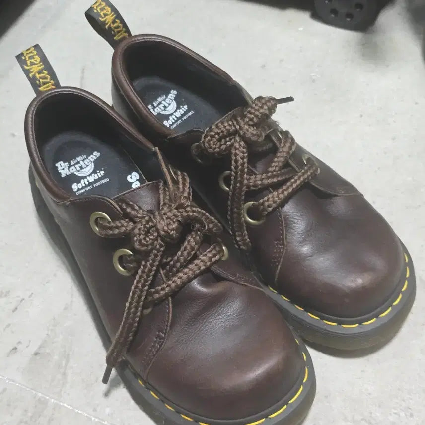 [SOLD OUT] 닥터마틴 브라운 SoftWair 구두 260mm