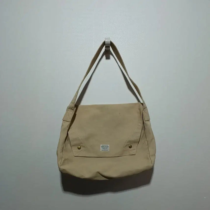 [BUNJANG] NORDIC ISLAND Canvas Crossbody Bag / NORDIC ISLAND 캔버스백 크로스백 (26E82)