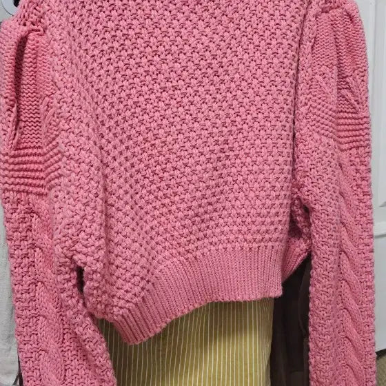 [BUNJANG] Pink Cable Knit Cardigan with Pom-Pom Detail / 핑크 꽈배기 니트 가디건
