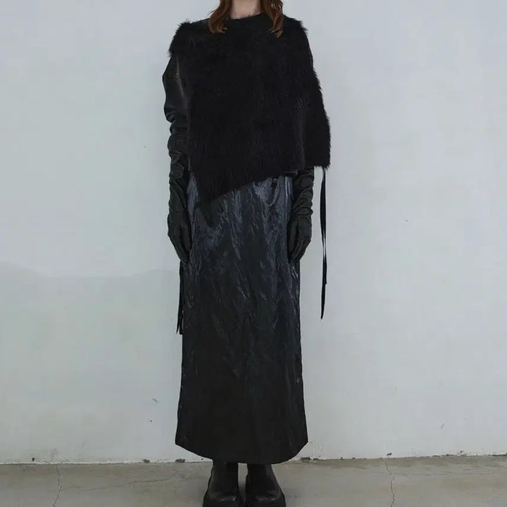 [BUNJANG] Nothing Everything Open Side Vegan Faux Fur Vest Black / 낫띵에브리띵 오픈 사이드 비건 퍼 베스트 조끼 블랙