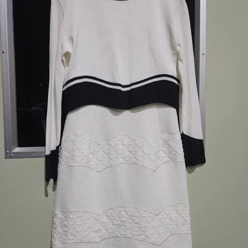 [BUNJANG] It MICHAA One-Piece Dress / 잇미샤 원피스