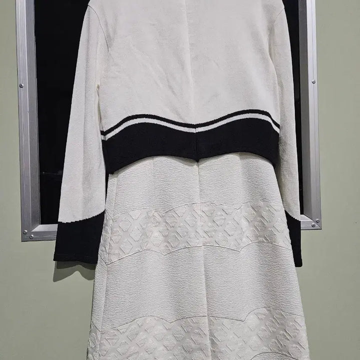 [BUNJANG] It MICHAA One-Piece Dress / 잇미샤 원피스