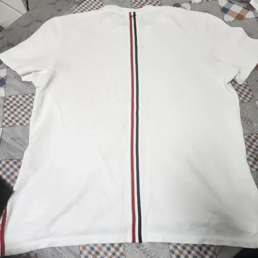 [BUNJANG] Thom Browne Centerback T-Shirt White Size 5 / 톰브라운 센터백 티 백화점 5 (미세목늘어짐)