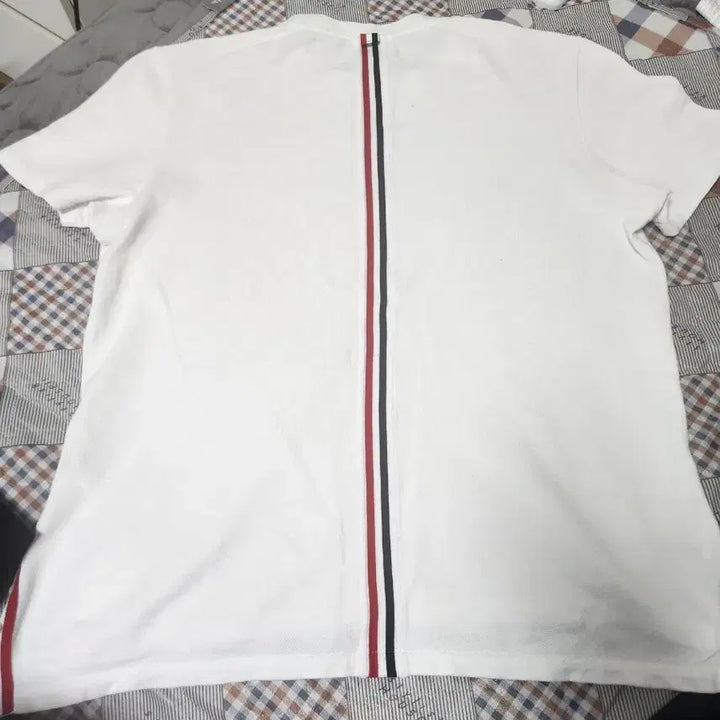 [BUNJANG] Thom Browne Centerback T-Shirt White Size 5 / 톰브라운 센터백 티 백화점 5 (미세목늘어짐)