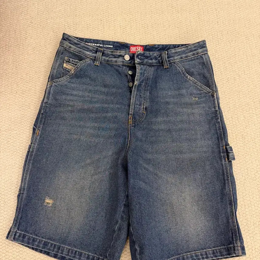 [BUNJANG] Diesel D-Livery-W-Short Denim Shorts Medium Blue Size 30 / 디젤 D-Livery-W-숏 데님 쇼츠 미디움 블루 30사이즈